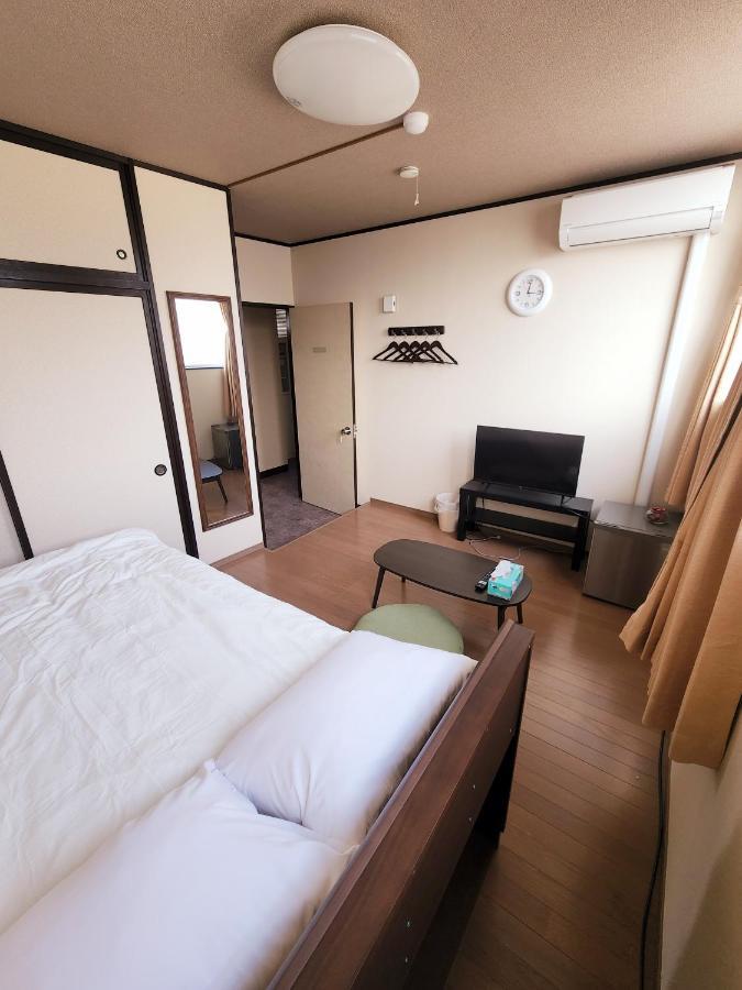 Minshuku Urbanly Hotel Matsumoto Exterior photo